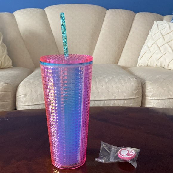 Barbie Cup w/ Straw lid - Picture 2 of 5